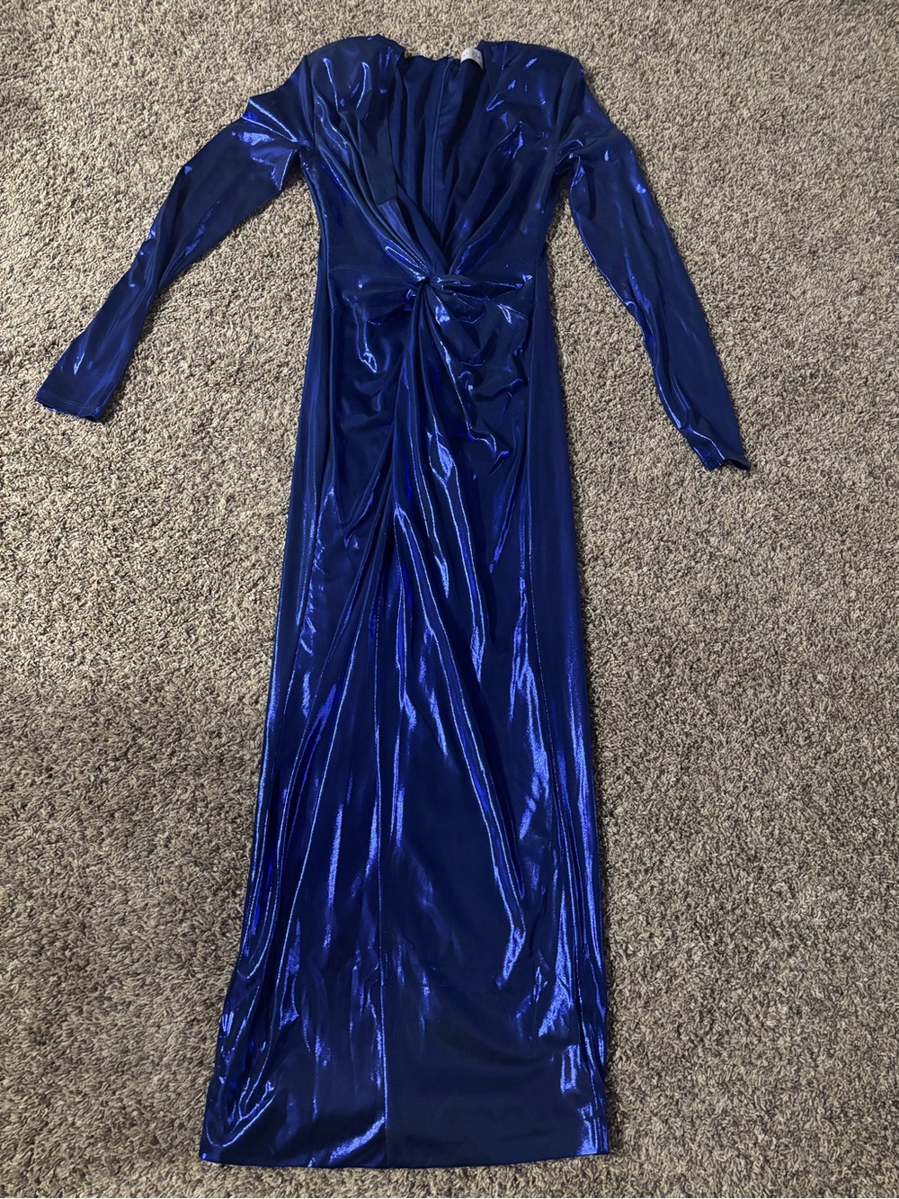 Elegant Long-Sleeve Metallic Royal Blue Evening Dress
